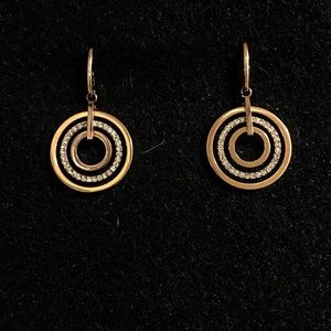 MICHAEL KORS
Concentric Circle Drop Earrings